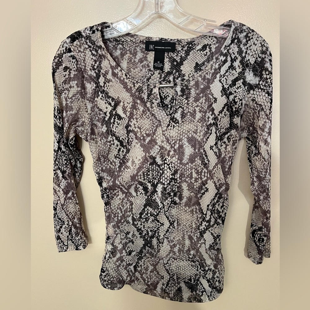 INC International Concepts Snakeskin Print Top Sz M